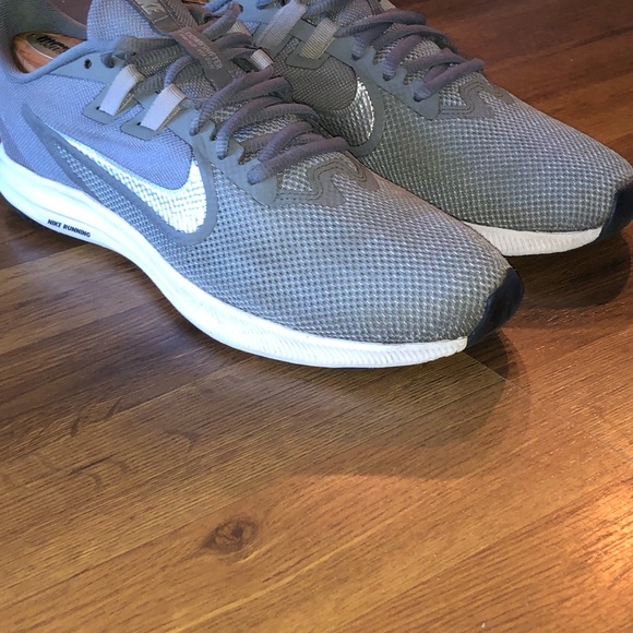 Nike Shoes - Nike Downshifter 9 Running Shoes size 8